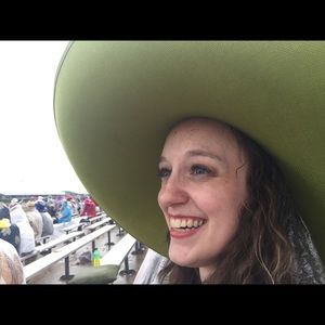 Meet your Posher, Katie